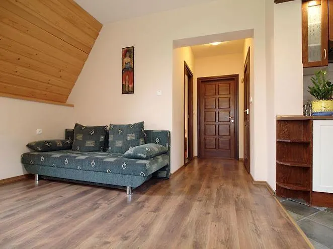 아파트 Kanada 자코파네