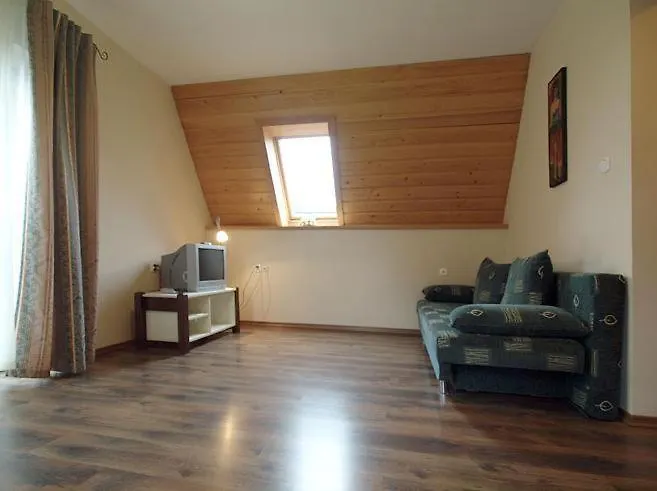 아파트 Kanada 자코파네